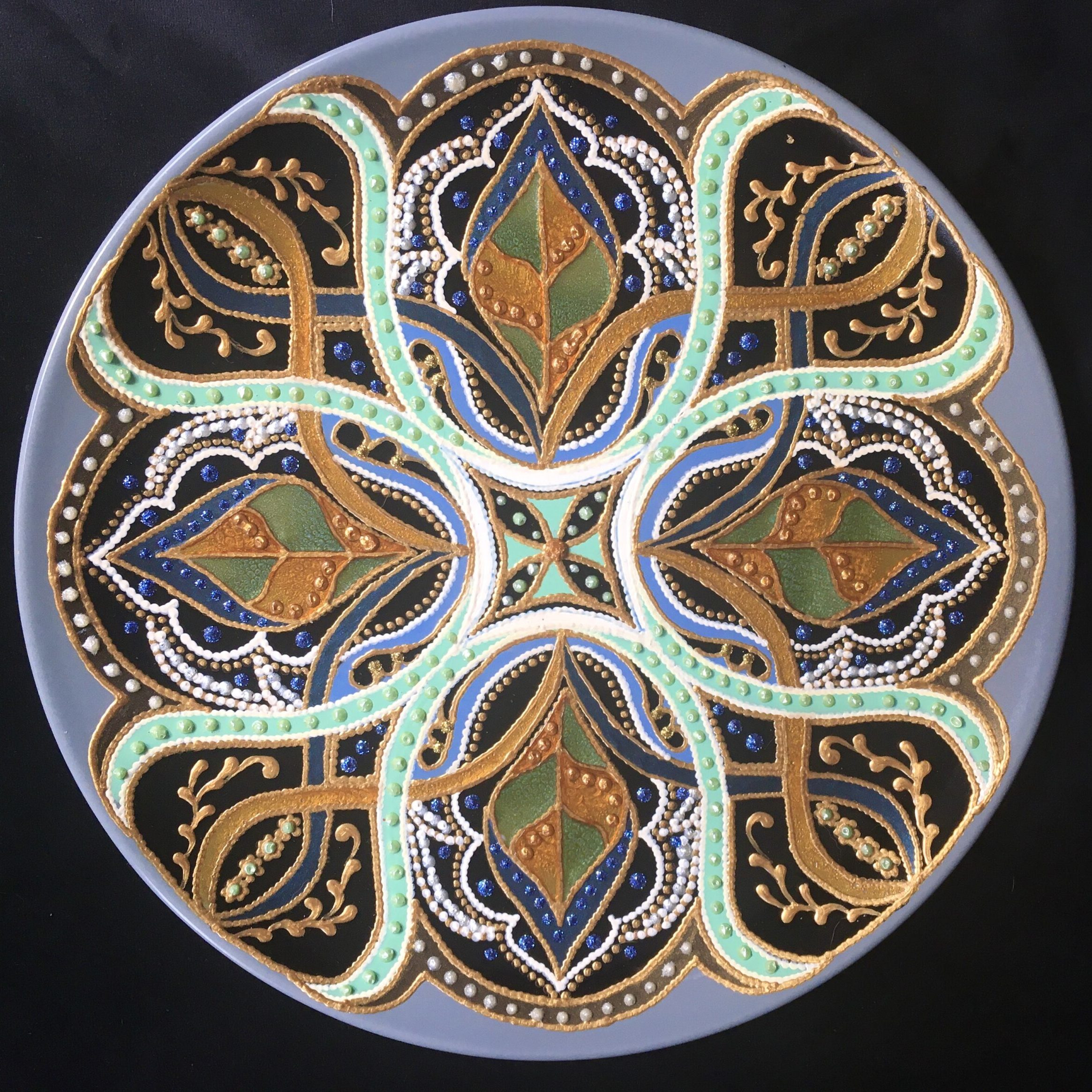 Piatto Mandala n102 - Daina Cassella Mandala Artist