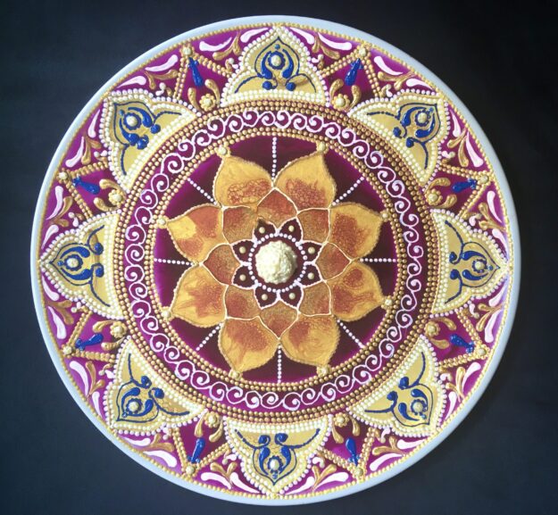 Piatto Mandala n124 - Daina Cassella Mandala Artist